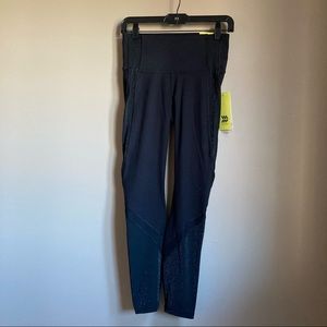 All in Motion Women’s Size S Contour 7/8 Leggings